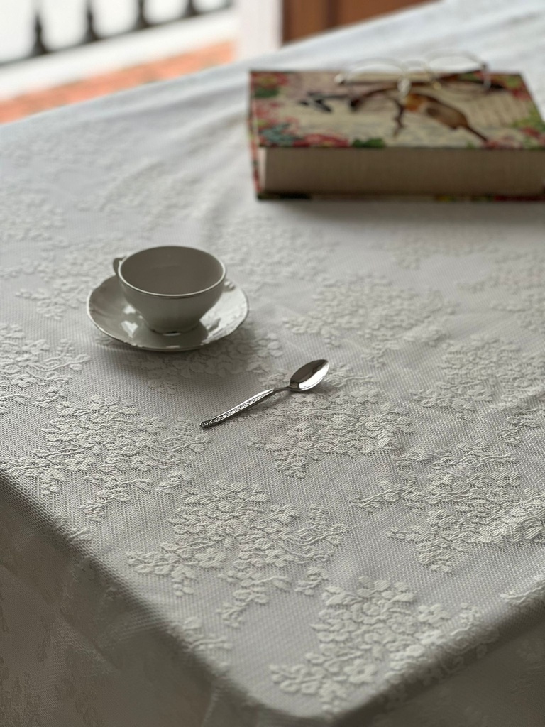 Tapete de Encaje con Volantes