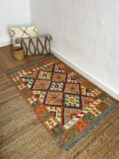 [C05AF0003] Alfombra Kilim K7