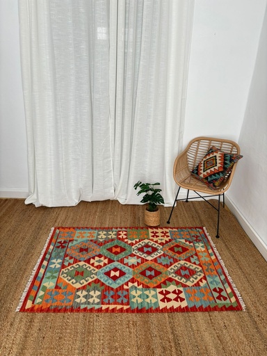 [C05AF0006] Alfombra Kilim K17