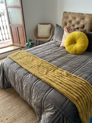 Pie de cama Saranel