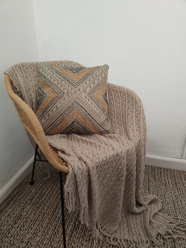 [R01CJ0055] Cojín Jimena