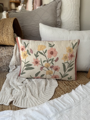 [R01CJ0144] Cojín Flyria